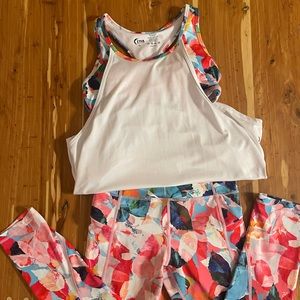 Zyia floral 2in1 light n tight tank size medium